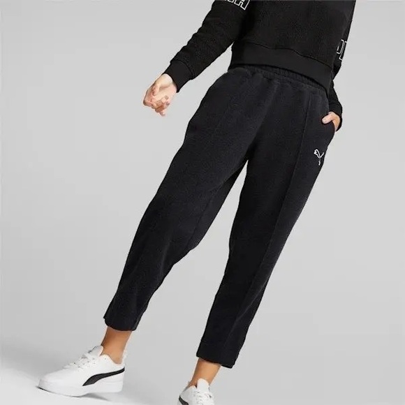 Her winterized pants - Picture 1 of 2